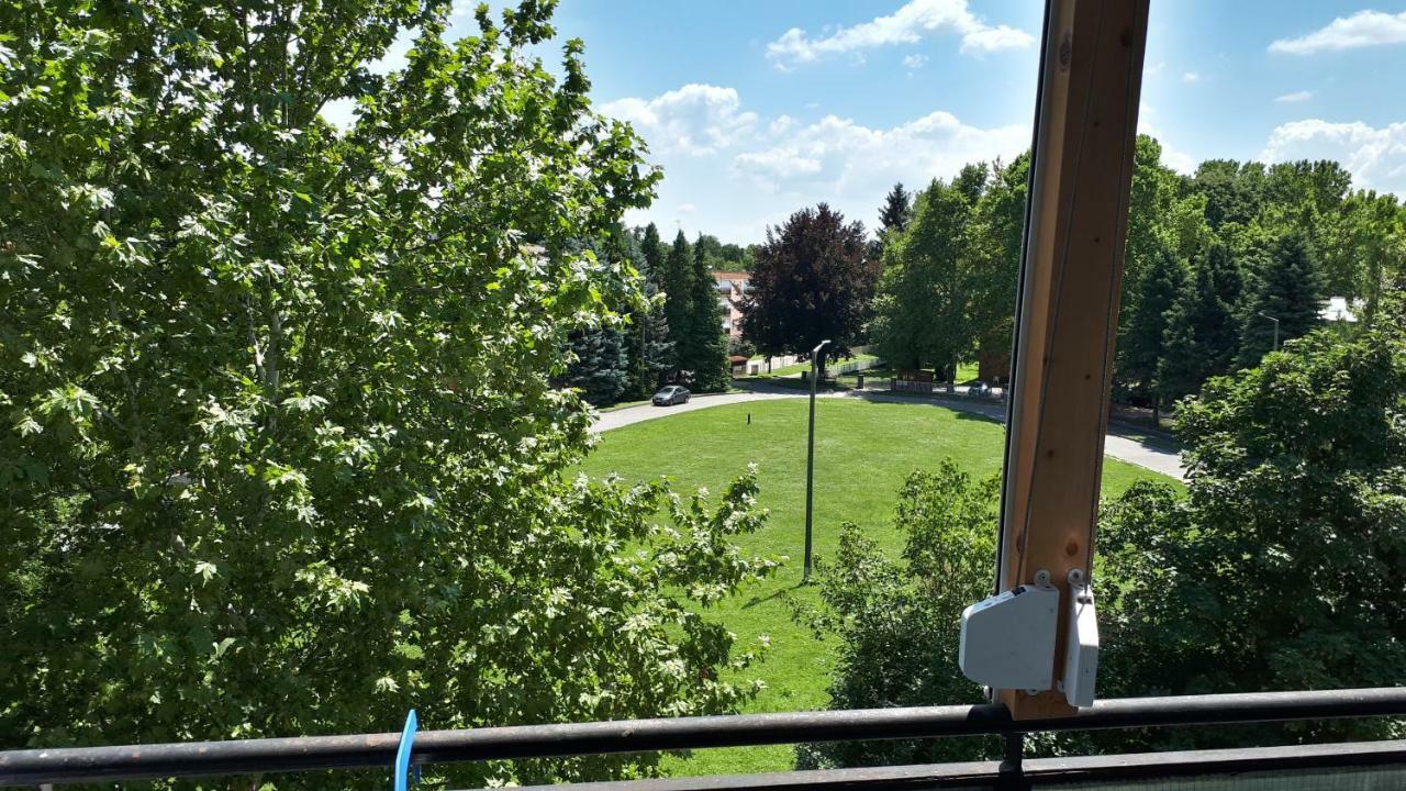 哈卡尼Angi Apartman- Nagyszeru Elhelyezkedes, Vendegkozpontu Szallashely-Szolgaltatas公寓 外观 照片